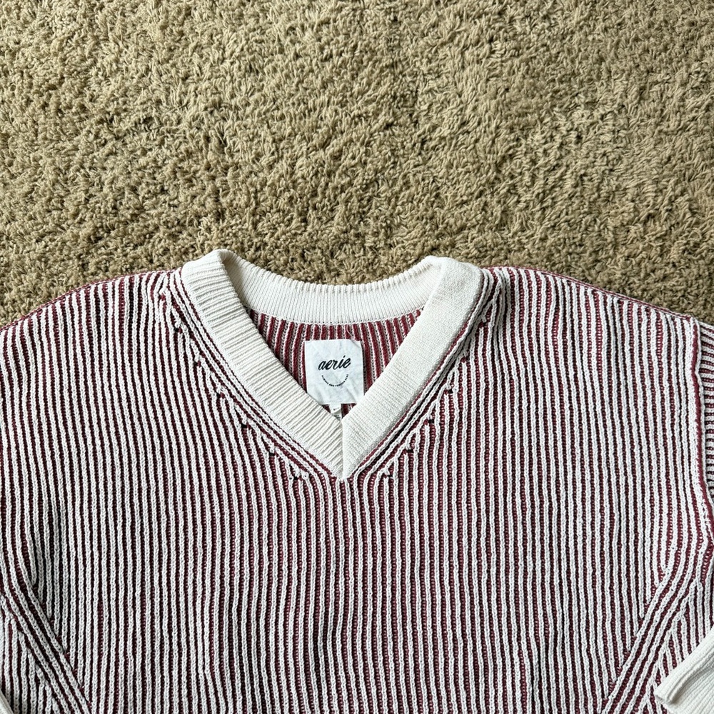 Women’s Aerie Beyond Chenille V-Neck Sweater Size Medium - Picture 5 of 7